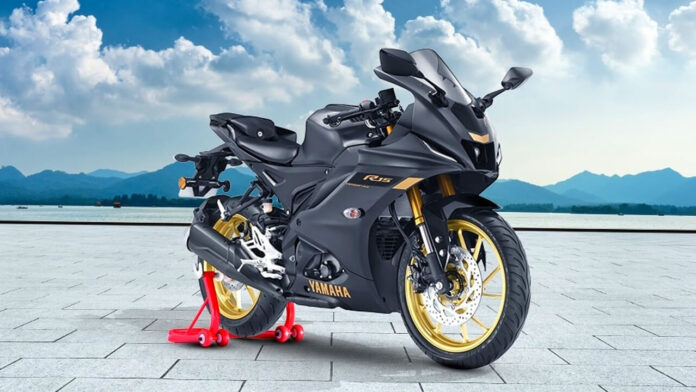 Yamaha R15 V4 dark knight edition launched in India price rs 1 82 lakh