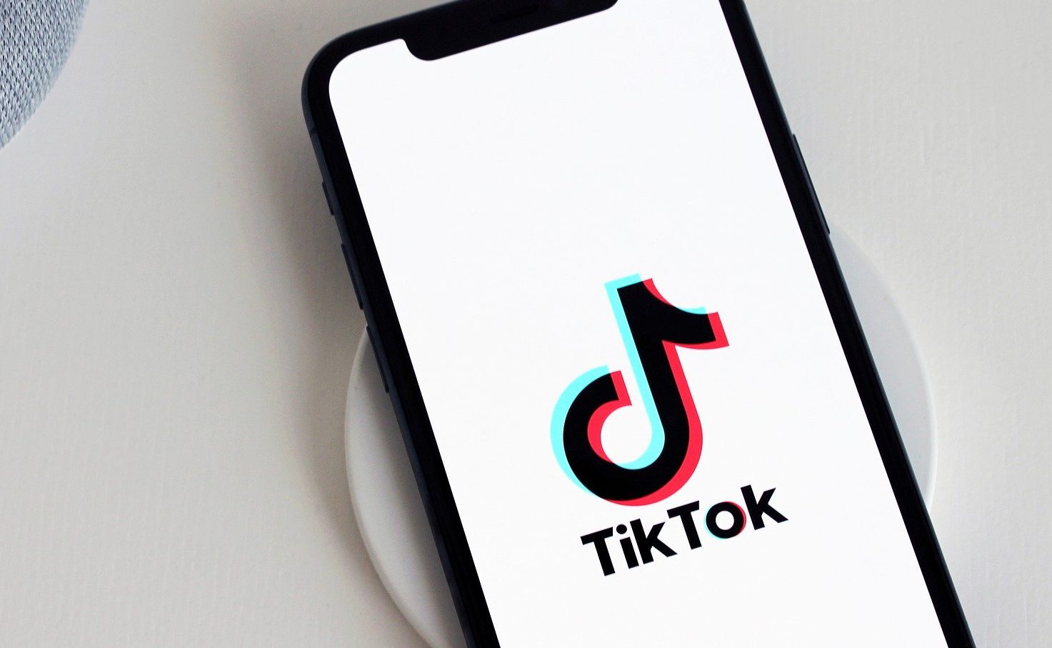 Top 7 Advantages of Advertising Your Brand on TikTok