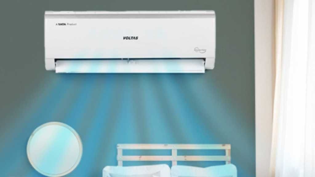 Hurry up, now buy Voltas 5 Star Split Inverter AC at half price, know the price and EMI