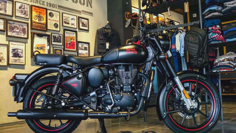 Classic 350: Royal Enfield Classic will now run on ethanol, the company has changed the engine of the bike.