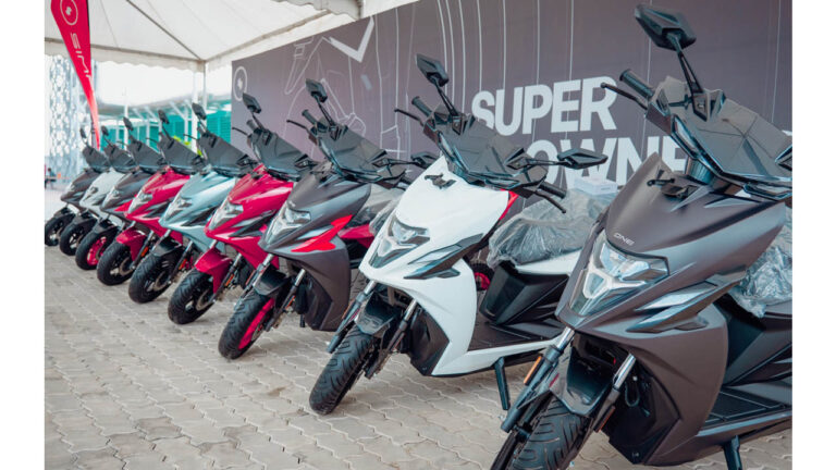 Simple One: 1 million people waiting to buy!  Finally the delivery of the 212 km mileage e-scooter has started