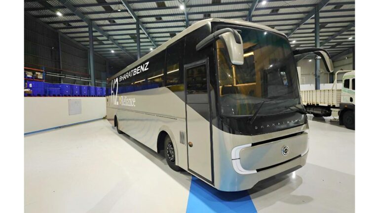 Hydrogen Bus: Mileage 400 km, Ambani’s Reliance surprised by bringing country’s first hydrogen intercity bus