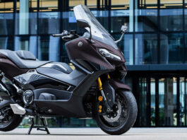 Yamaha TMax 560 Scooter Launched Japan