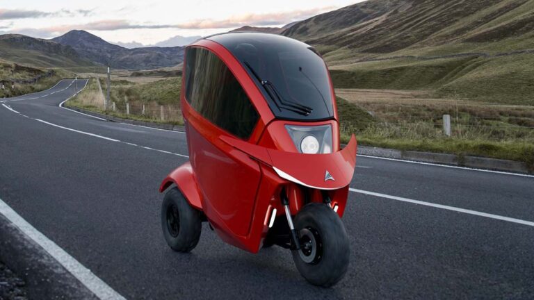 Avvenire Tectus: Why bother in summer, three wheeler AC scooter is in the market