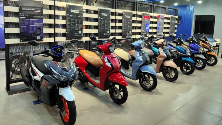 Yamaha Blue Squre: At the top of customer satisfaction, Yamaha sets precedent by opening 300 showrooms in India