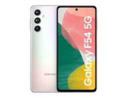 This 5G phone from Samsung is very cheap, can take bright pictures, display-battery is also the best
